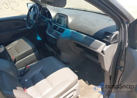 2010 Honda Odyssey Touring из США, поврежденный, VIN 5FNRL3H90AB085105